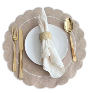 Scallop Round Linen Placemats Set of 4