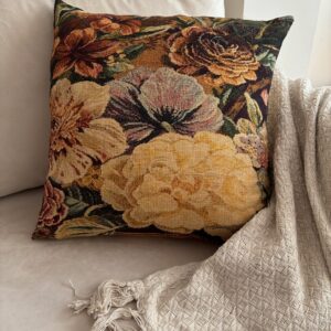 Old Garden Roses Linen Print Pillow Cover